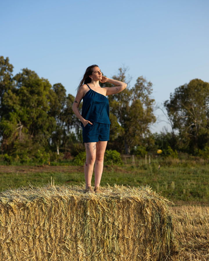 Breeze Short - Navy